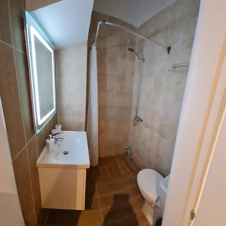 Luxury Apartment *